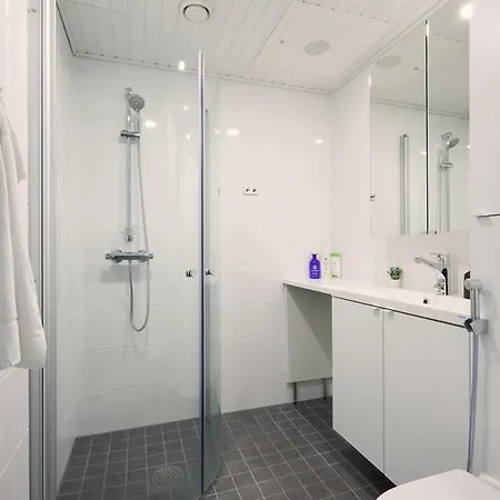 Apartment 7.kerroksen Huoneisto, Wifi + 24/7 Check In *