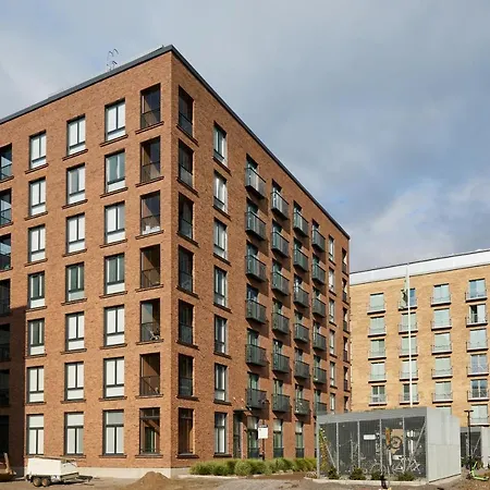 7.kerroksen Huoneisto, Wifi + 24/7 Check In Turku