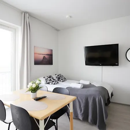 Apartment 7.kerroksen Huoneisto, Wifi + 24/7 Check In *